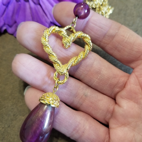 Purple Avon necklace - Picture 3 of 9